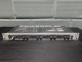 BEHRINGER HA 4000