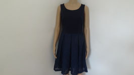 Kleid in marine Gr. M
