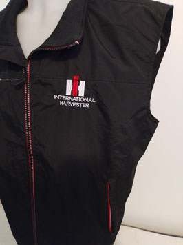 veste sans mnache fin brodé logo IH