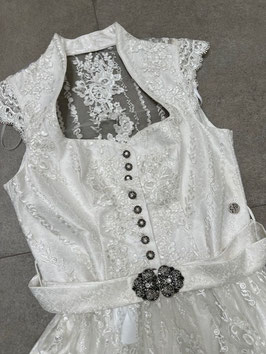 Hochzeitsdirndl Marjo offwhite Gr. 42, Spitzenrücken und Spitzenschürze mit Schließe, UVP 320€