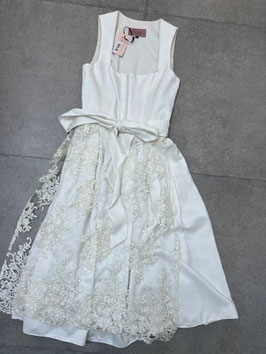 schickes Brautdirndl Valerie von Alissa by Kinga Mathe in Gr. 32 in ivory, Rocklänge 70 cm, UVP 750€