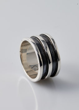 Silber Ring "Shadowline" - 925 Sterlingsilber