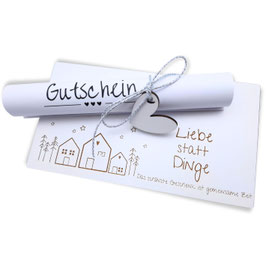 Gutscheinboard Weihnachten 12×22 cm – Liebe statt Dinge