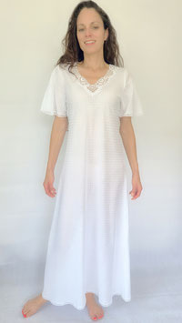 Swiss plumetis nightgown, 100% cotton