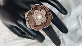 Bague fleur en tissu - taupe chocolat