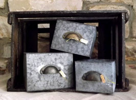 Schubladen aus Metall