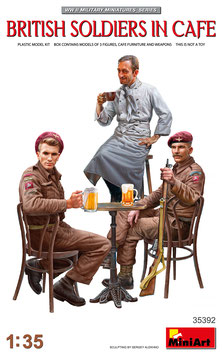 BRITISH SOLDIERS IN CAFE COD: 35392