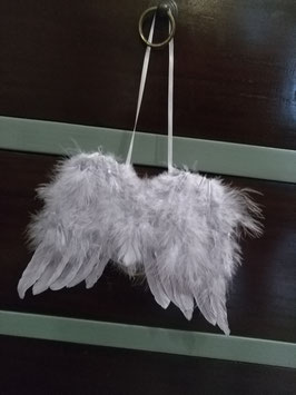 Leuke engelenvleugels van grijze veren, afmetingen zonder koord 23 x 11 cm, prijs per stuk