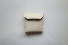 off white  coin  purse  1