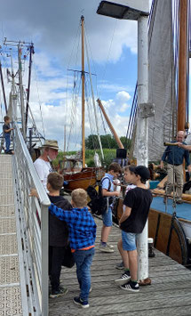 K27  Elbewer Elfriede –  Frachttransporte auf der Elbe vor über 100 Jahren Kurs I