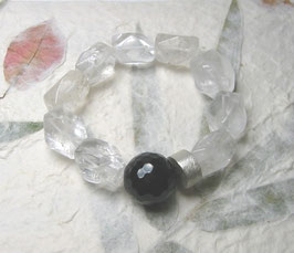 Armband Bergkristall facettiert ca. 12-14 mm / Onyx 18 mm / Silberscheibe