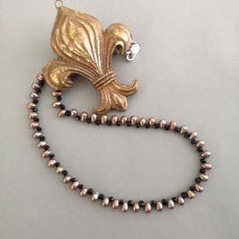 Kette "LITTLE CROWN" - Perlen in Goldbraun mit facettiertem Spinell schwarz, Länge ca. 44,5 cm
