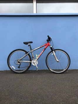 TREK 4900