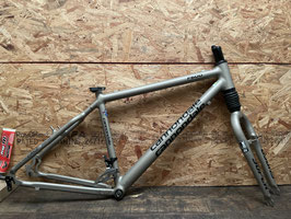 CANONNDALE F600