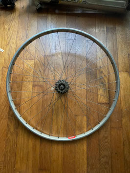 CHAMPION 700c