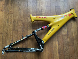 TREK Y22
