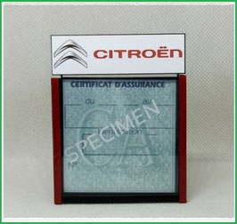 ( DM006 )   Un Porte certificat d'assurance ou CT auto avec dessin Citroën logo  (fond noir ou transparent)