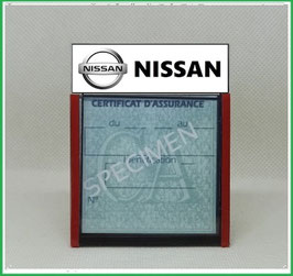 ( DM032 )    Un Porte certificat d'assurance ou CT auto avec dessin marque NISSAN (fond noir ou transparent)
