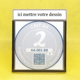 ( CR 21 )   Un support porte certificat Crit'air avec votre dessin Perso (fond noir)