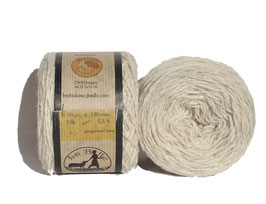 Laine écrue, shetland, kid mohair, alpaga. Pelote de 50 g. 3 brins