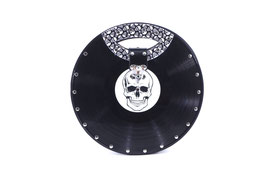 Ovaler Handgriff  Totenkopf