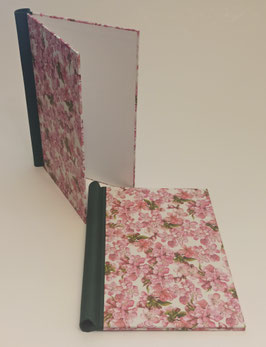 Klemmmappe für A4, Hochformat, Bezugsmaterial: BUNTPAPIER - Pfirsich,  Rückenbezug: LEINEN-Iris (dunkelgrün)