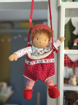 Mädchenpuppe Lisa mit angenähten Schuh