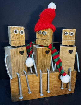 Handmade Wooden Robot – Oak Shelf Buddy