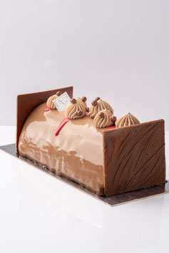 BÛCHE SYMPHONIE   taille unique 6 personnes