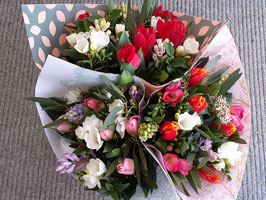 Abonnement floral pour 5 bouquets d'un montant de 20 euros chacun.