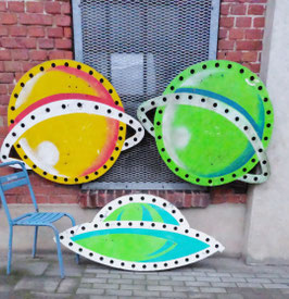 3er Set alte sehr große Himmelskörper Saturn Planet UFO vom Jahrmarkt beleuchtbar Nr 1111-02