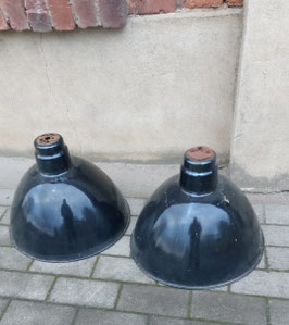alte Emaille Fabrikleuchten Lampen schwarz Nr 1111