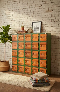 alter Klappenschrank aus Frankreich Nr 1207