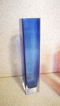 alte Vase blau Glas (durchgefärbt) Nr 1411-02