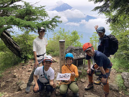 【出発日：6月1日・6月8日・6月12日】第10回　 御坂山地の鋭鋒   十二ヶ岳　 岩場の通過＆セルフビレイ 練習　日帰り