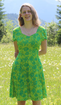 CAMPUR Kleid Heide kurz - hellgrün mit grünen Blumen