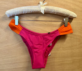 Sarda Bikinislip Kharlan