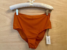 D nu D hoher Slip