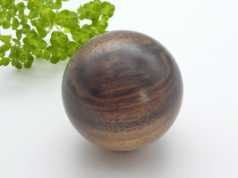Holzkugel aus Walnuss, 54 mm