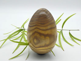Osterei aus Essigbaum