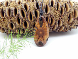 Anhänger aus einem Banksia-Zapfen