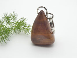 Handschmeichler-Schlüsselanhänger aus Zwetschge