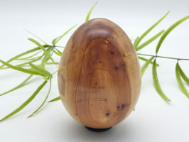 Holzei aus chinesischem Wacholder für Ostern
