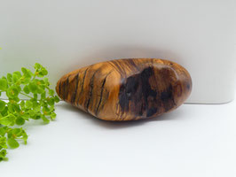 Handschmeichler aus Olivenholz