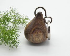 Schlüsselanhänger-Handschmeichler aus Walnuss