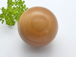 Holzkugel aus Kirsche, 80 mm