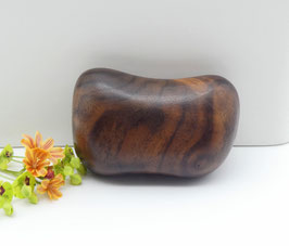 Handschmeichler aus Holz - Nussbaumwurzel