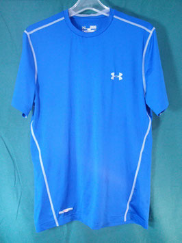 売切れ　UNDER ARMOUR 　heat gear シャツ　Ｍ