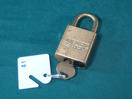 売切れ　AMERICAN LOCK 錠前　中古品１