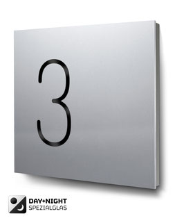 Hausnummern "3…" - Aluminium - beleuchtet